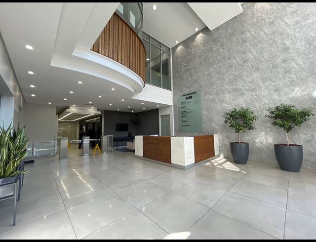 1,632M² OFFICE TO LET IN SANDTON CENTRAL